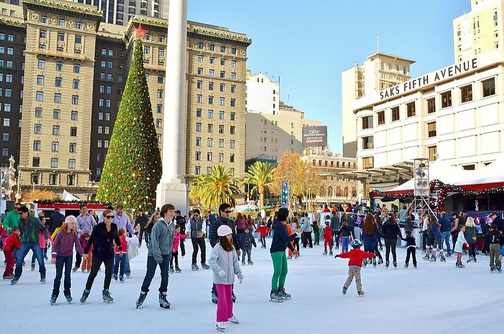 Union Square Christmas tree and ice rink during San Francisco Christmas light displays 2025