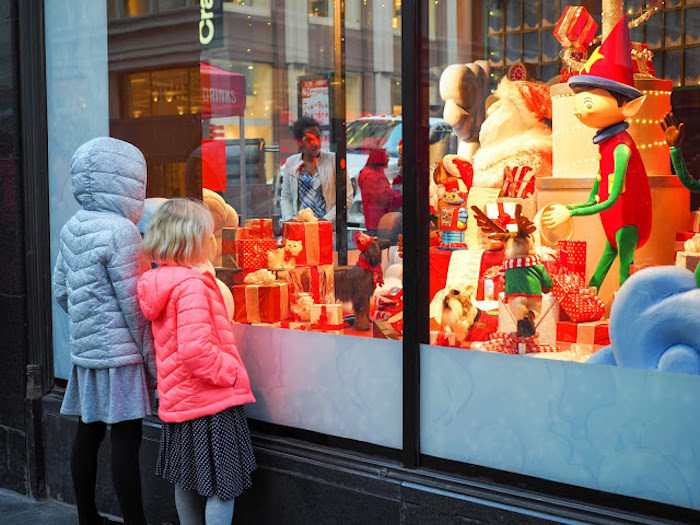Macy’s holiday windows San Francisco 2025