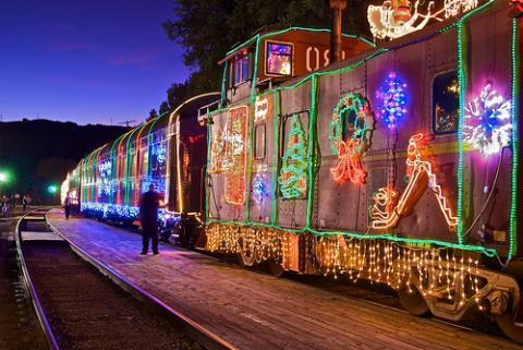 Niles Canyon Railway Christmas train San Francisco 2025
